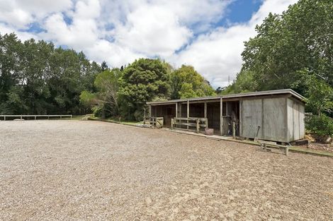 Photo of property in 280 Inland Road, Helensville, 0875