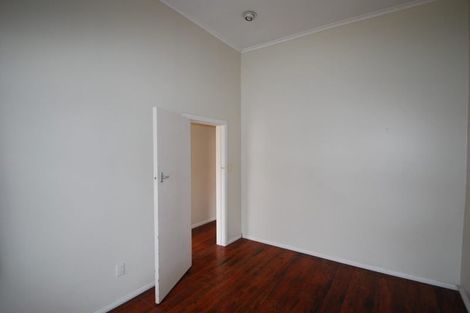 Photo of property in 168 Tasman Street, Mount Cook, Wellington, 6021