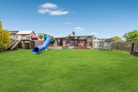 Photo of property in 10 Fourth View Avenue, Beachlands, Auckland, 2018