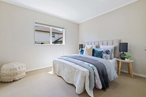 Photo of property in 14 Beros Place, Flat Bush, Auckland, 2016