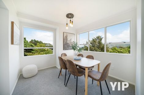 Photo of property in 29a Chetwode Grove, Newlands, Wellington, 6037