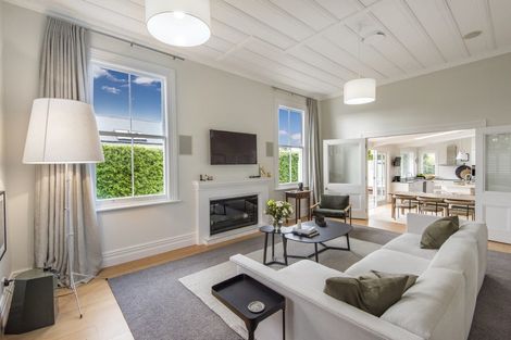 Photo of property in 126 Calliope Road, Stanley Point, Auckland, 0624