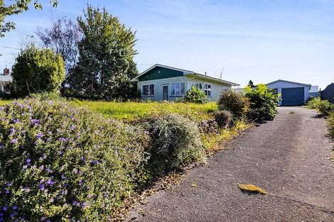 Photo of property in 35 Gladstone Street, Hawera, 4610