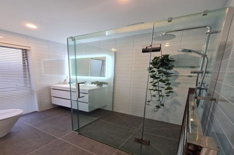 Photo of property in 6 Reg Pearce Way, Glen Innes, Auckland, 1072