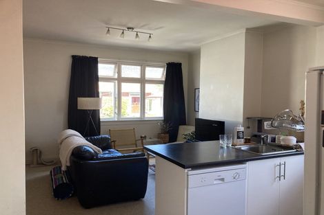 Photo of property in 6c Moncrieff Street, Mount Victoria, Wellington, 6011