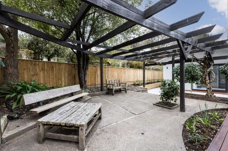 Photo of property in 14 Glenpark Place, Havelock North, 4130