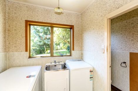 Photo of property in 35 Breakwater Road, Moturoa, New Plymouth, 4310
