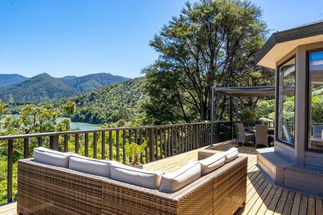 Photo of property in 253 Queen Charlotte Drive, Havelock, Picton, 7281