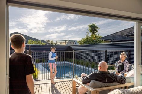 Photo of property in 28 Araroa Place, Papamoa Beach, Papamoa, 3118