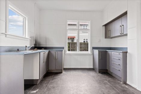 Photo of property in 51 Shackleton Street, New Brighton, Christchurch, 8061