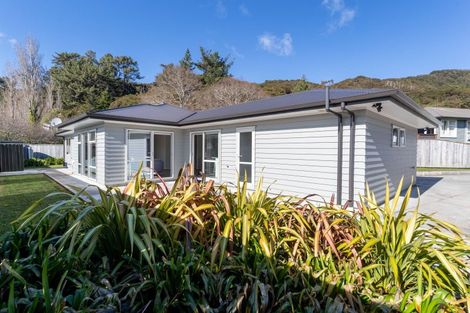 Photo of property in 8a Karaka Street, Wainuiomata, Lower Hutt, 5014