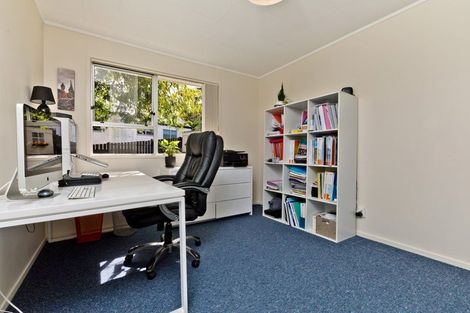 Photo of property in 7 Celina Place, Browns Bay, Auckland, 0630