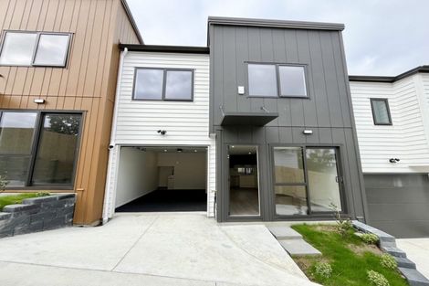 Photo of property in 12b Massine Place, Randwick Park, Auckland, 2105