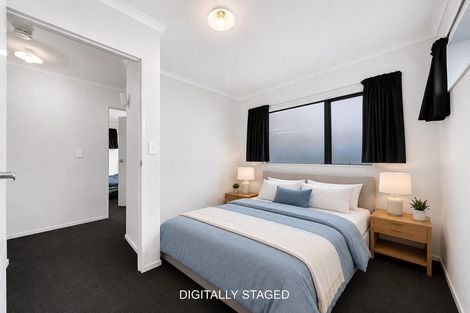 Photo of property in 56 Claverdon Drive, Massey, Auckland, 0614