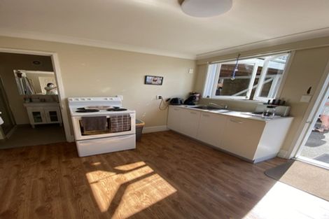 Photo of property in 187a Browns Bay Road, Browns Bay, Auckland, 0630