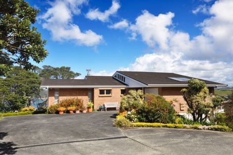 Photo of property in 25 Hillside Crescent, Leigh, 0985