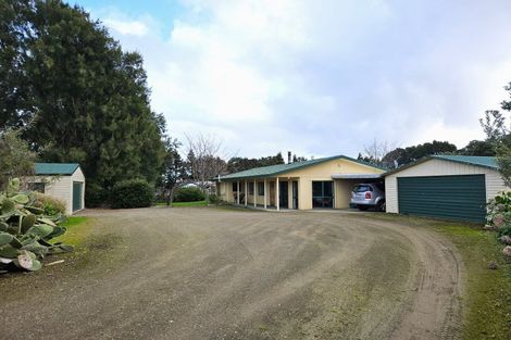 Photo of property in 222 Bruce Road, Levin, 5510