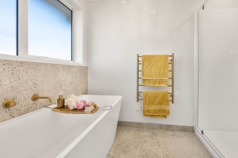 Photo of property in 46 Baxendale Drive, Matipo Heights, Rotorua, 3015