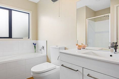 Photo of property in 2/104 Perry Street, Papanui, Christchurch, 8053