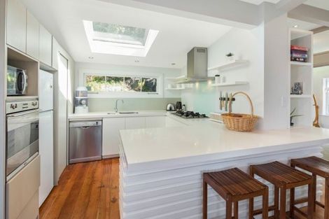 Photo of property in 72 Owhiro Bay Parade, Owhiro Bay, Wellington, 6023