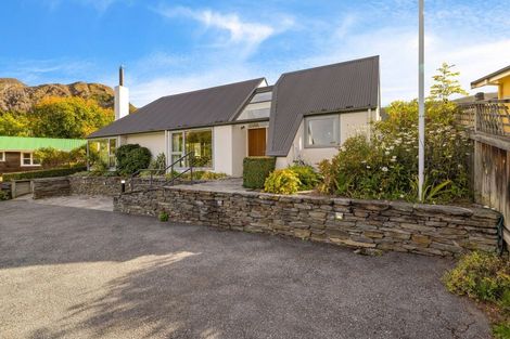 Photo of property in 3 Stafford Street, Arrowtown, 9302