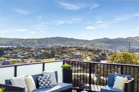 Photo of property in 62 Endeavour Drive, Whitby, Porirua, 5024