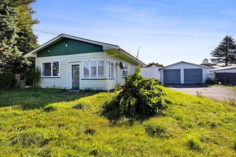 Photo of property in 35 Gladstone Street, Hawera, 4610