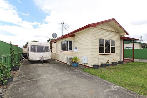 Photo of property in Ezi Clean Venetions, 604 Miller Street, Hastings, 4122