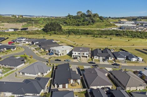 Photo of property in 82 Awataha Crescent, Pyes Pa, Tauranga, 3110