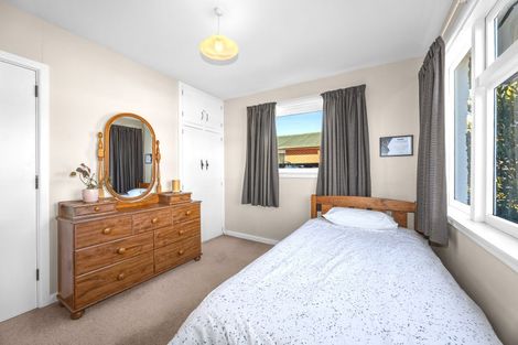 Photo of property in 19 Landsdowne Terrace, Cashmere, Christchurch, 8022