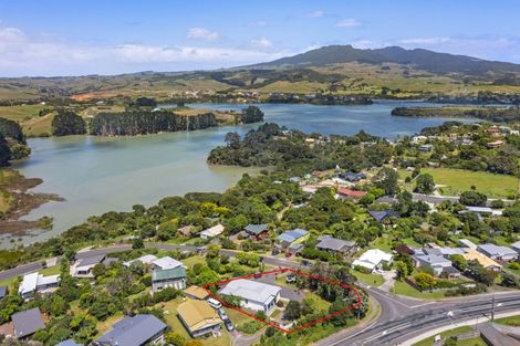 Photo of property in 23 Main Road, Raglan, 3225