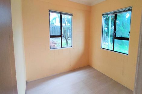 Photo of property in 41 Miltonia Avenue, Te Atatu South, Auckland, 0610