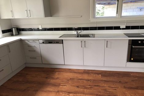 Photo of property in 13 Kaplan Avenue, Islington, Christchurch, 8042