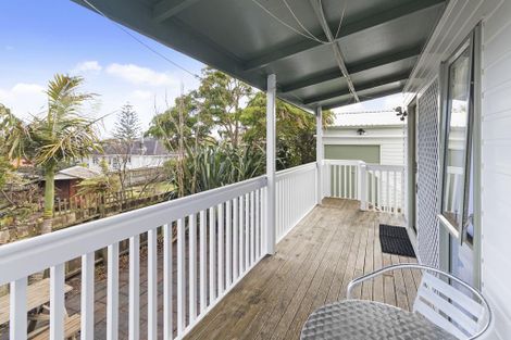 Photo of property in 1/62 Savoy Road, Glen Eden, Auckland, 0602