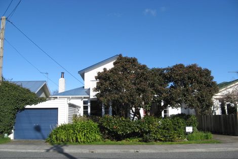 Photo of property in 65 Friend Street, Karori, Wellington, 6012