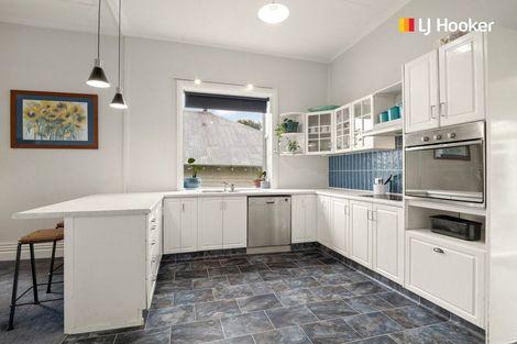 Photo of property in 10 Whitby Street, Mornington, Dunedin, 9011