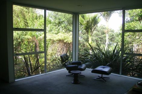 Photo of property in 53 Arapito Road, Titirangi, Auckland, 0604