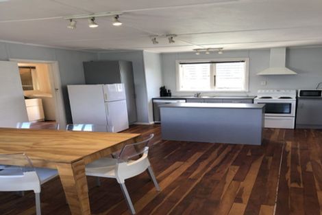 Photo of property in 220a Papamoa Beach Road, Papamoa Beach, Papamoa, 3118