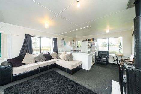 Photo of property in 147 Kawakawa Road, Feilding, 4775