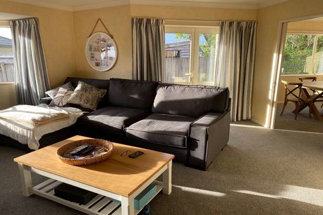Photo of property in 72a Summerhill Drive, Fitzherbert, Palmerston North, 4410