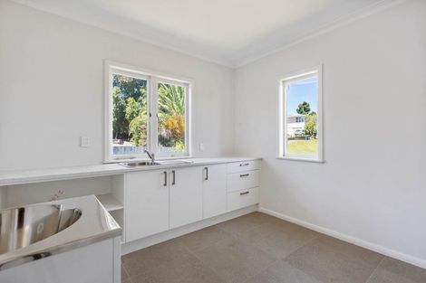 Photo of property in 17a Kereru Street, Henderson, Auckland, 0612