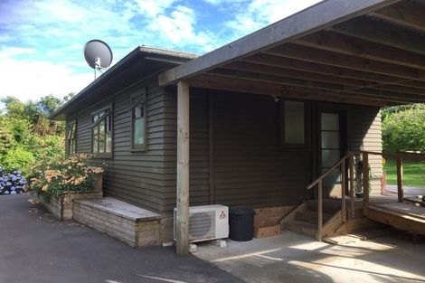 Photo of property in 193 Valley Road, Waimauku, 0881