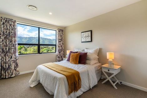 Photo of property in 15 Te Heke Place, Waikanae, 5036