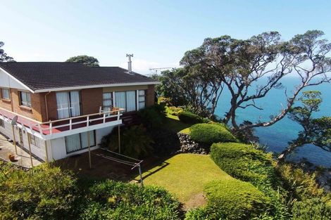 Photo of property in 25 Hillside Crescent, Leigh, 0985