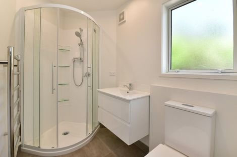 Photo of property in 299 Whangaparaoa Road, Red Beach, 0932