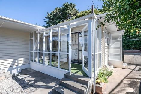 Photo of property in 26 Arapiko Street, Johnsonville, Wellington, 6037