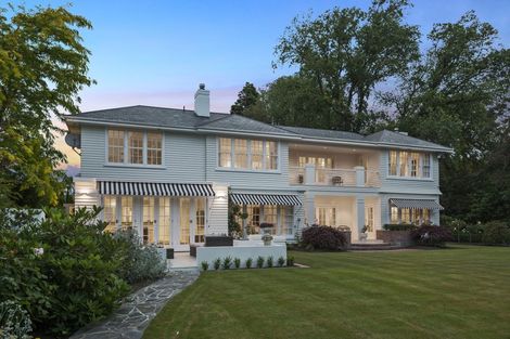 Photo of property in 122 Straven Road, Fendalton, Christchurch, 8014