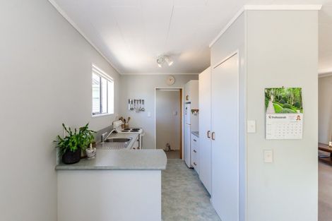 Photo of property in 11b Graham Grove, Waikanae, 5036