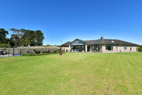 Photo of property in 10 Joblin Road, Wainui, Silverdale, 0994
