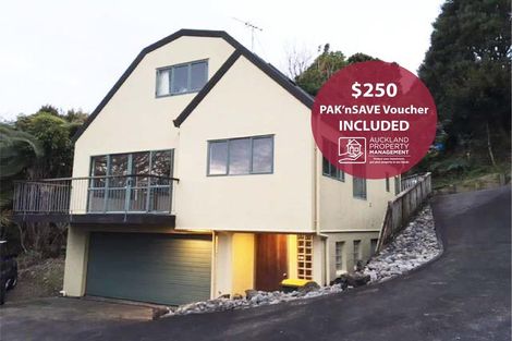 Photo of property in 17 Barker Rise, Northcross, Auckland, 0632